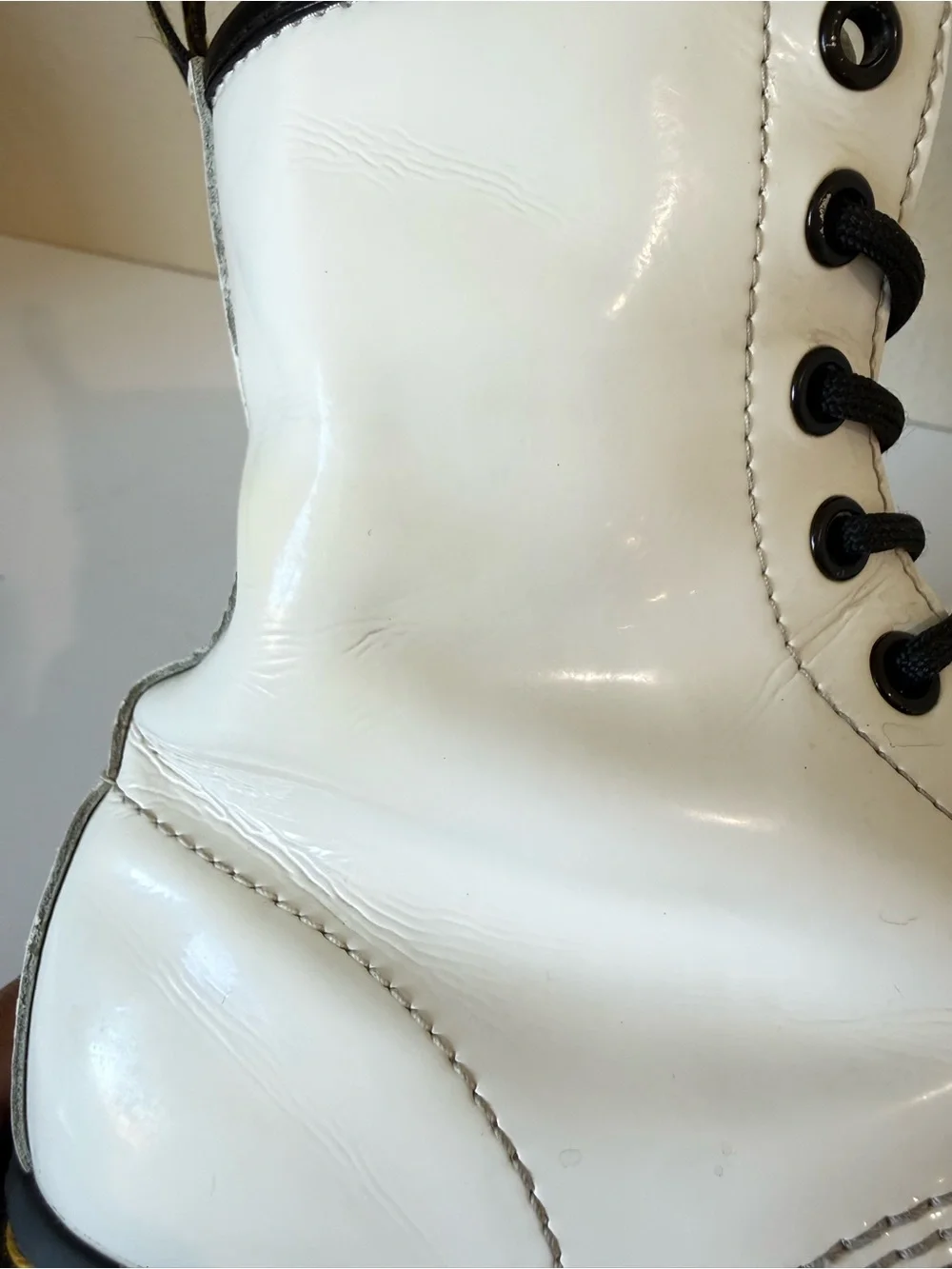 Dr. Martens 1460 White Patent Leather Combat Boots Women’s 7/38 8 Eye Lace Up
